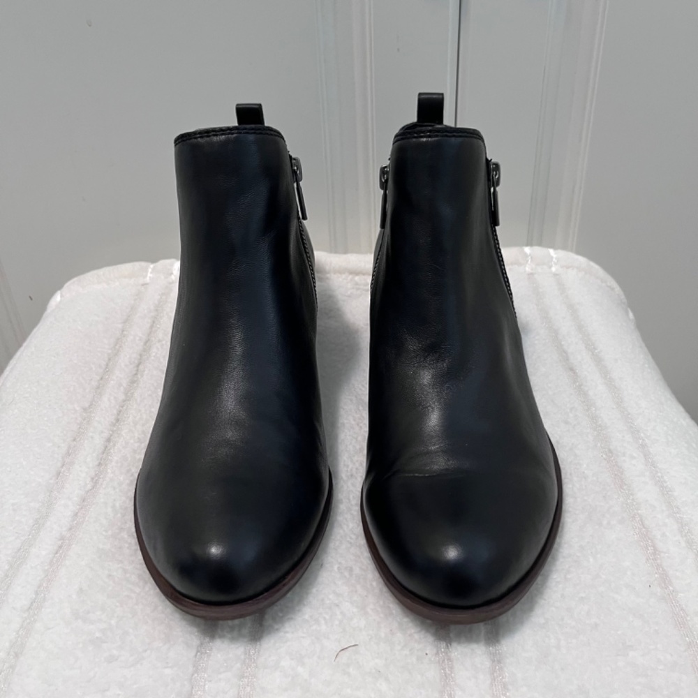 NWOT Lucky Brand" Basel" Leather Ankle Booties/Size 9.5 - Picture 2 of 6